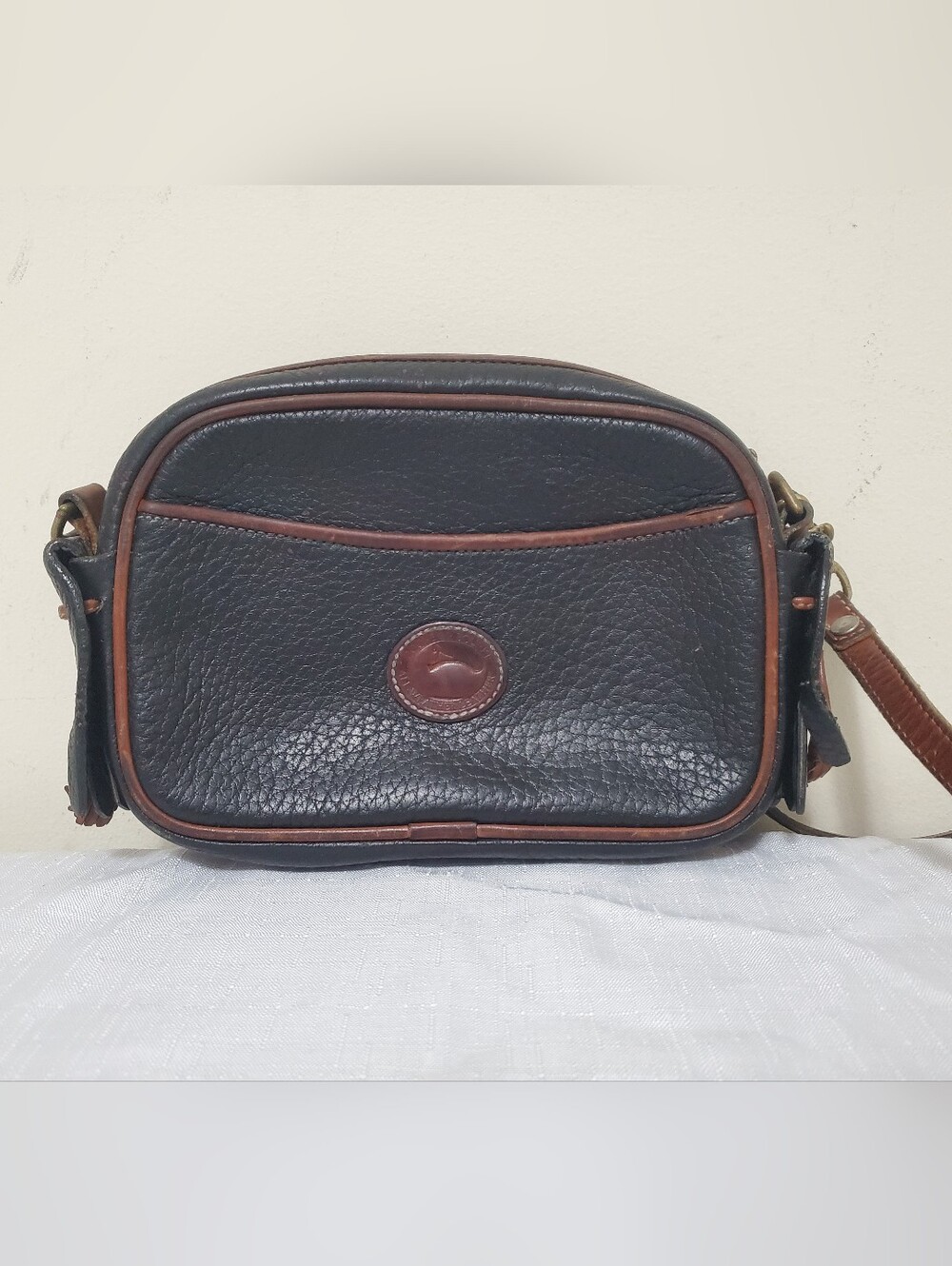Dooney & Bourke AWL Duck Leather Wallet Crossbody Handbag